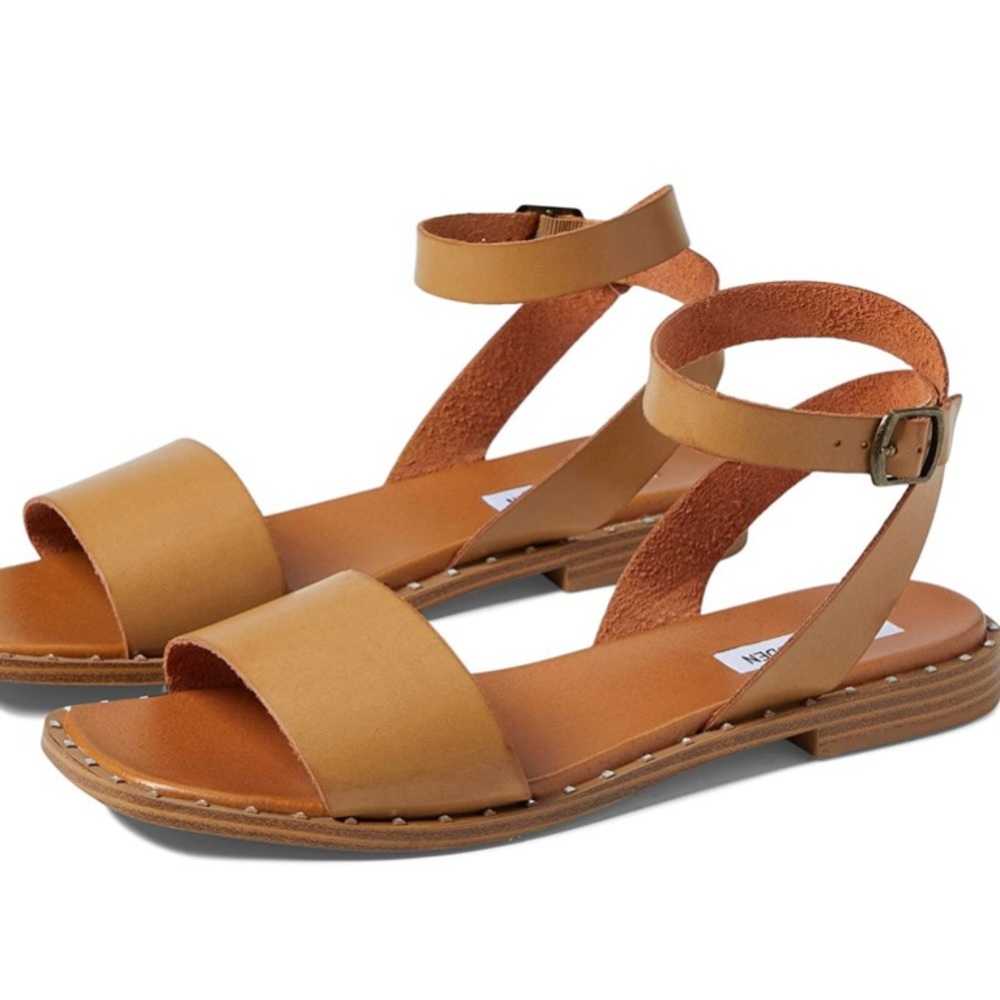 NWT Steve Madden Sandals Size 7